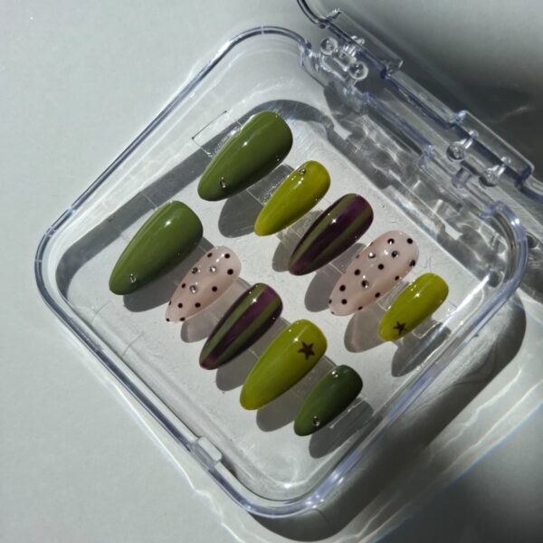 WhatsApp Image 2026-08-12 at 16.24.07 Olive Noir 🫒